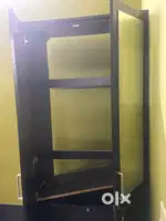 beero (wooden wardrobe with mirror)