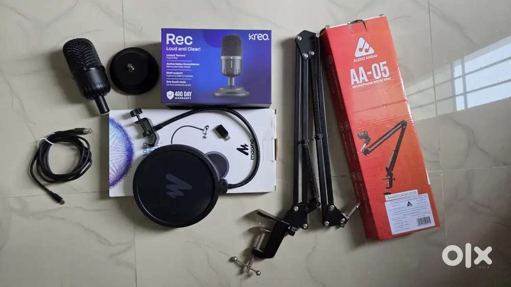 Branded noise cancellation mic