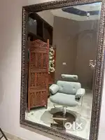 2 chairs with 2 mirror