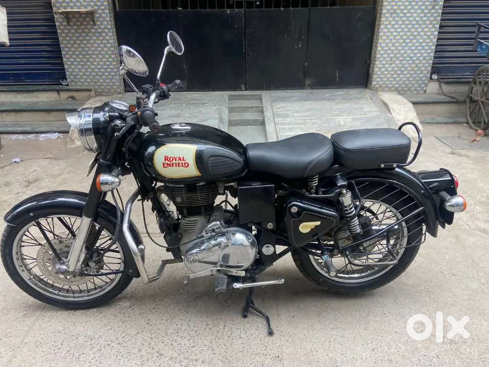 royal Enfield classic 350 2018 model (showroom condition)