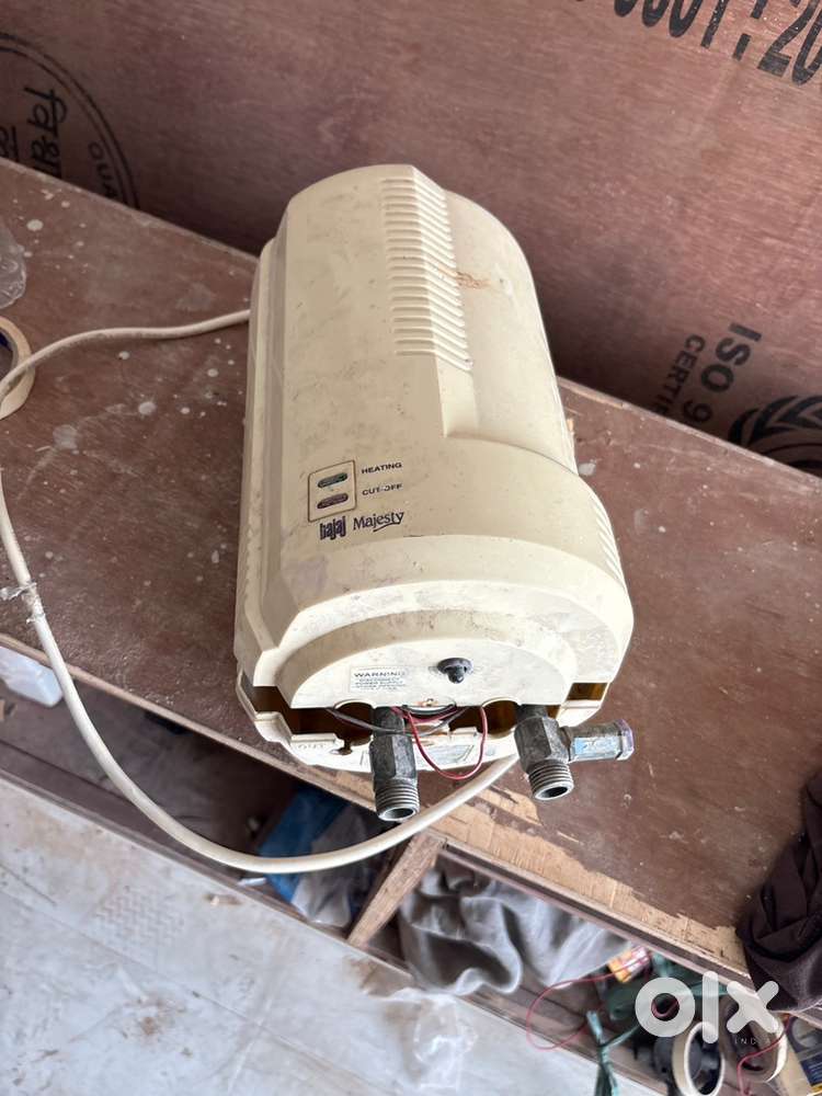 Instant geyser Bajaj Majesty