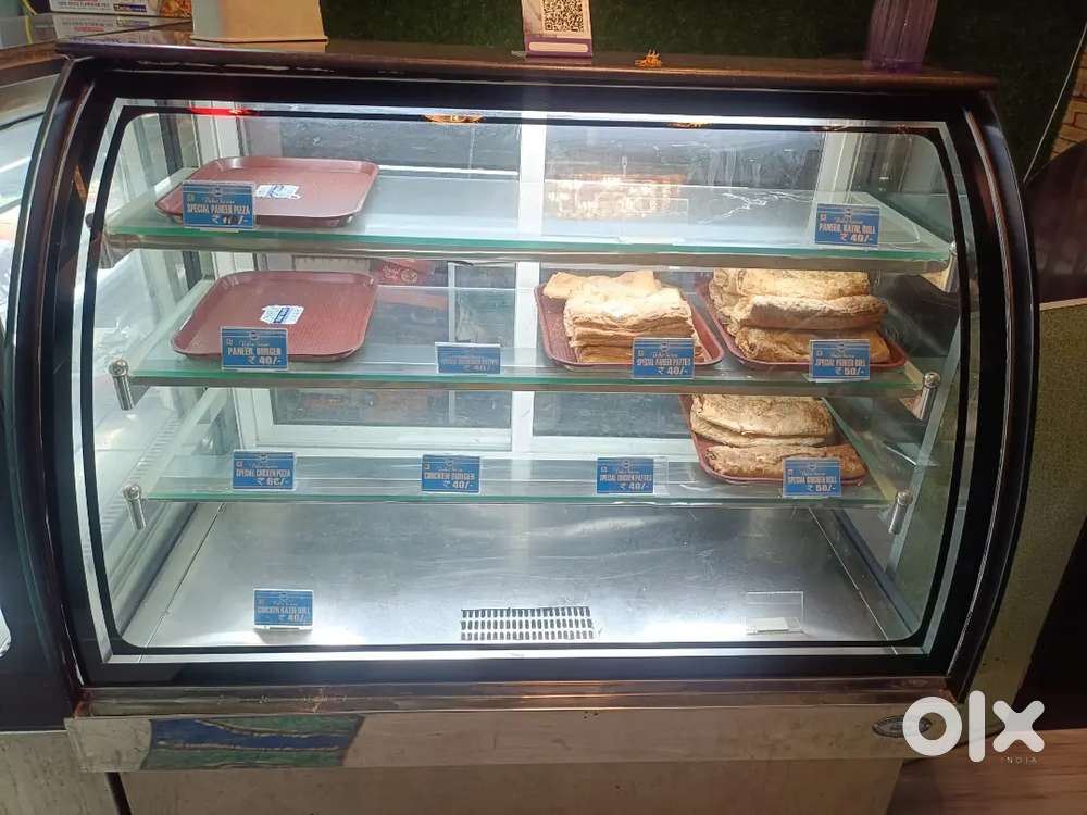 ELECTRIC GLASS HOT  CASE WARMER & GLASS COLD REFRIGERATOR