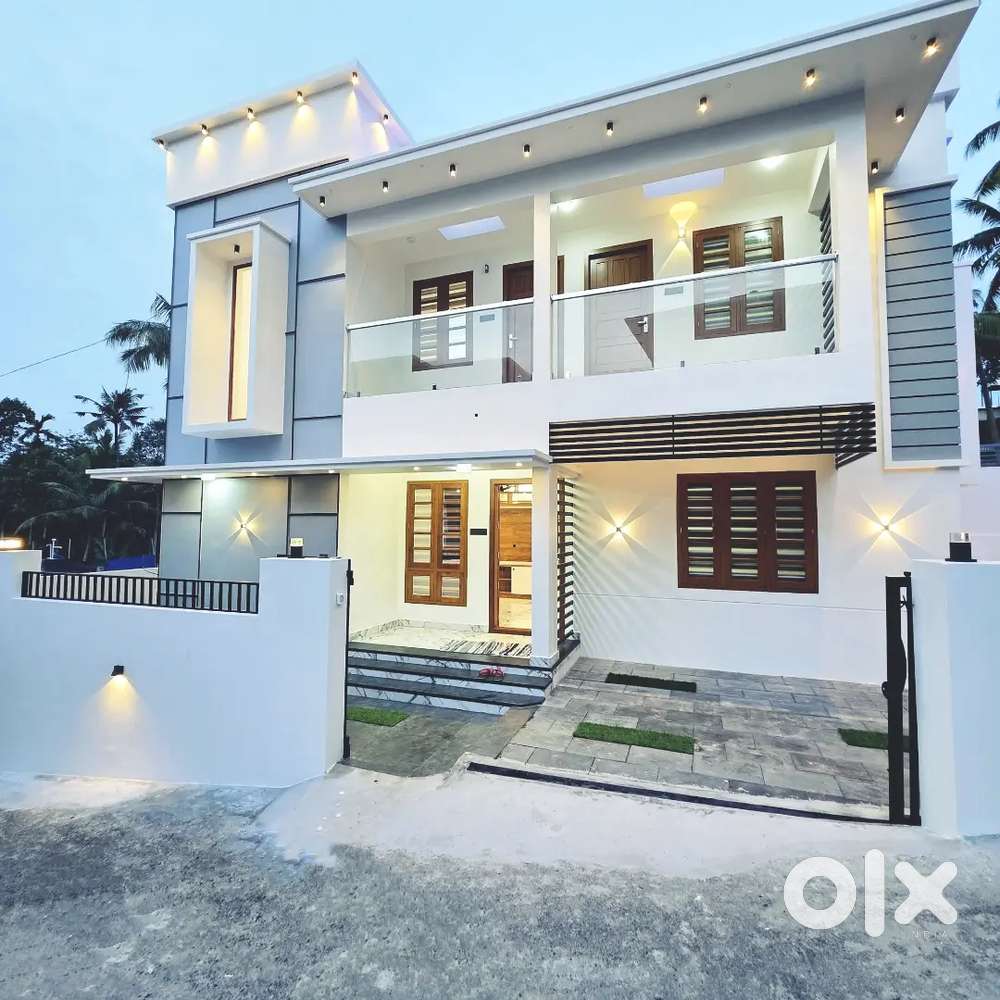 Baypass Bus service 300 MTR Kazhakuttam Chanthavila nearby St Thomas