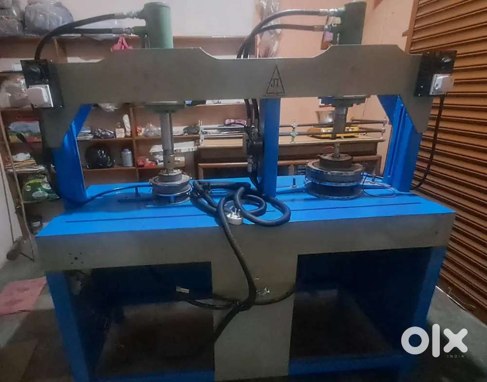 PAPER PLATE MAKING MACHINE