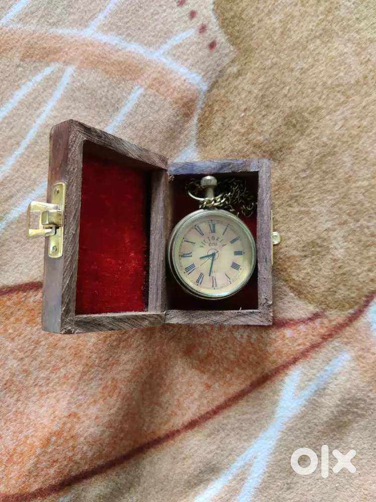 Old-Fashioned Brass Pocket Watch – Collectible Gift Piece