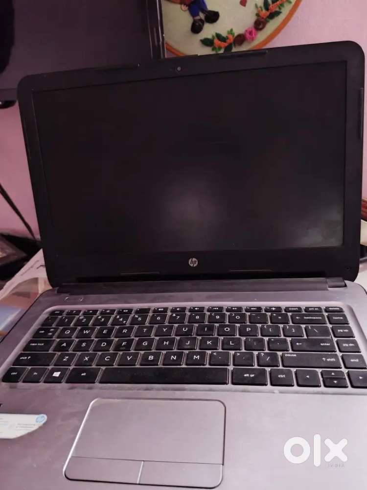 Laptop hp urgent sell