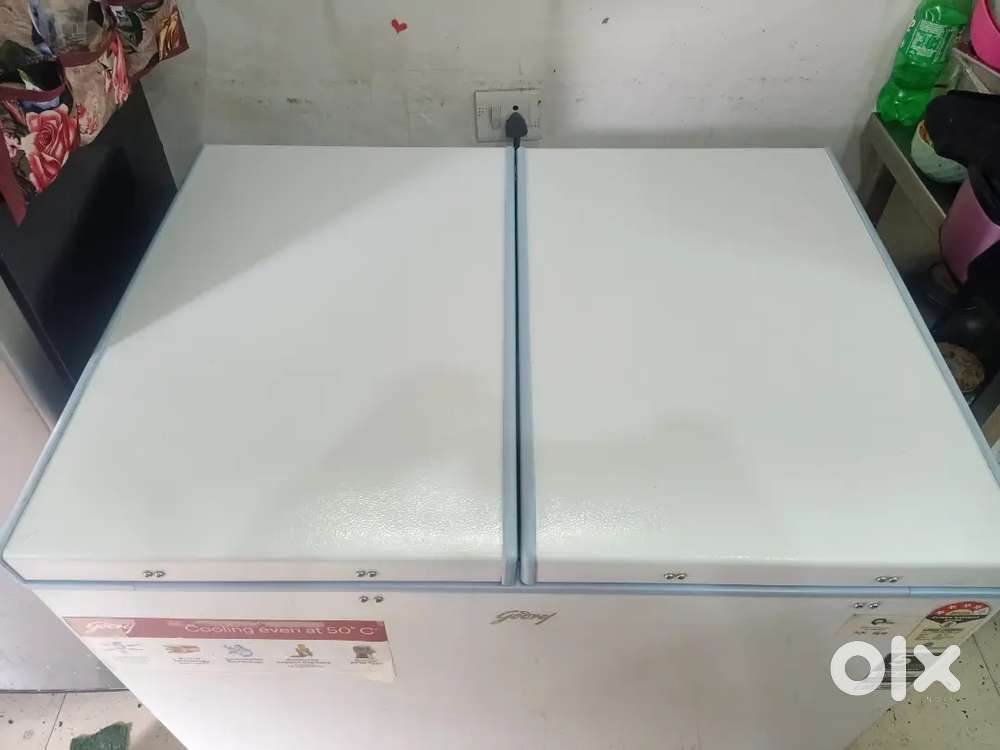 Fridge,tebal,gas cylinder, chimney, counter