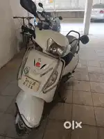 Acess 125 white