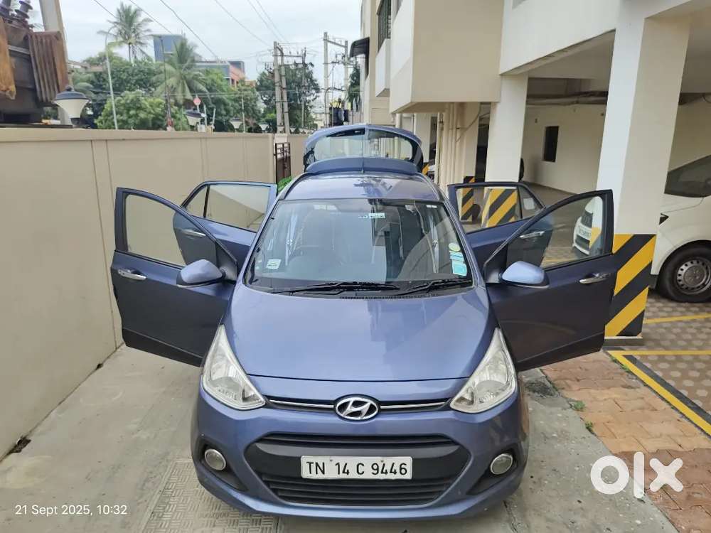 Hyundai Grand i10 ASTA 1.2 2015 Petrol 65000 Km Driven