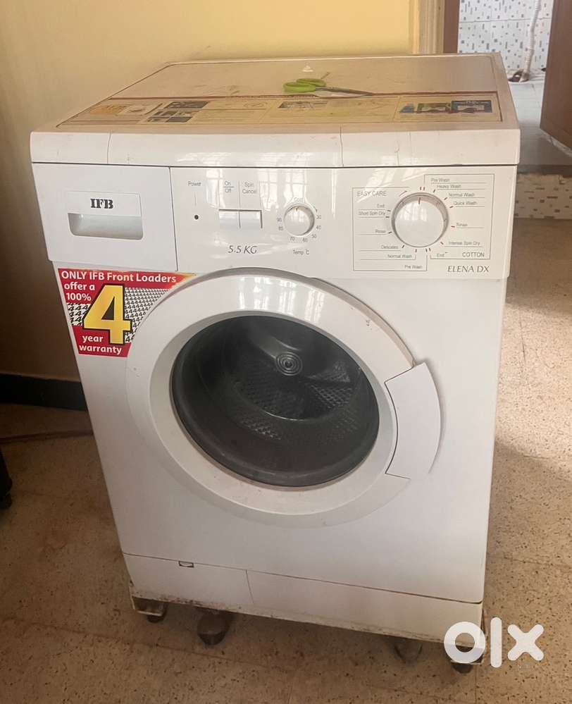 Selling my 10 yeras used ifb washing machine