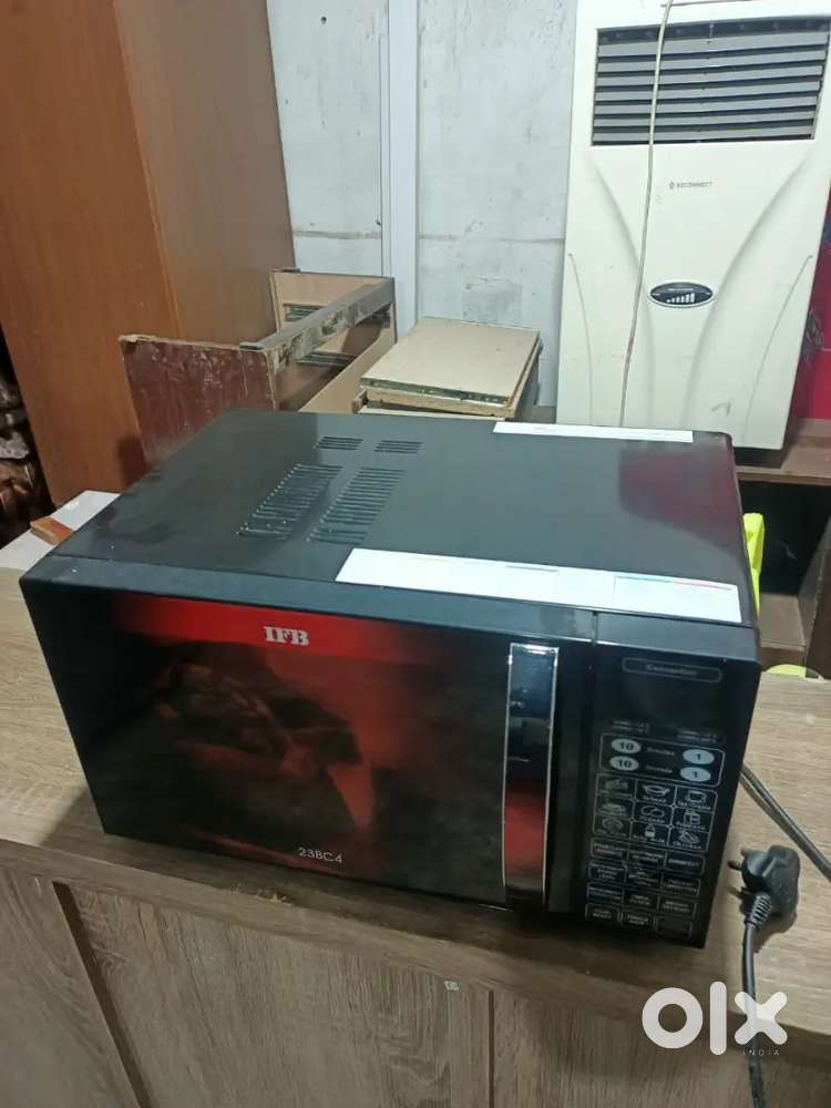 Ifb oven 23 Litre for sale in very good working condition