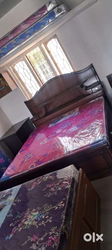 New king size head n bottom storage wooden bed in wholesale price Cod