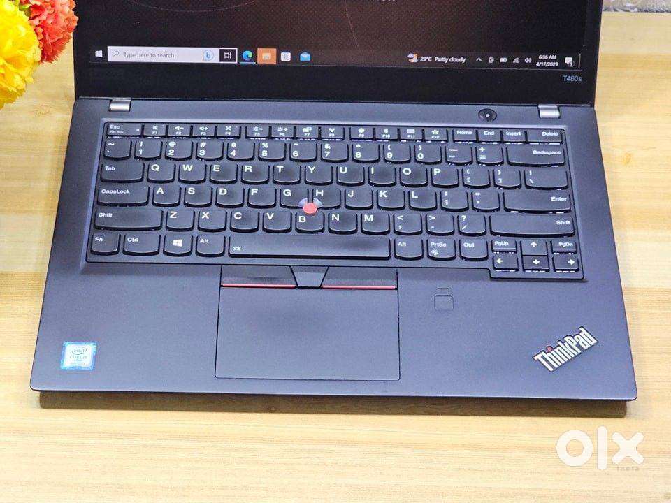 Lighter than textbook! Lenovo T490s. Core i5 8th / 16GB RAM / 512 SSD