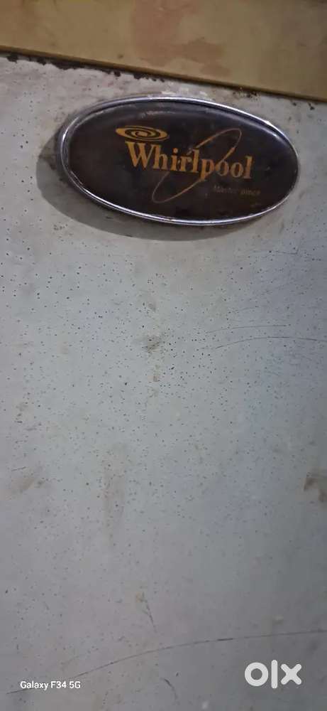 Whirlpool fridge in good condition