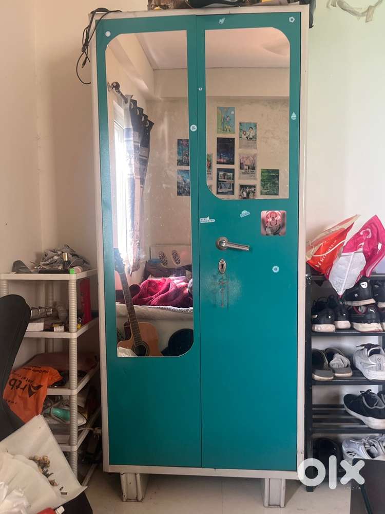 Steel Almirah for Sale – Good Condition