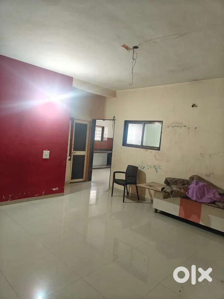 1 BHK Flat for Rent – Secure, Peaceful & Well-Maintained