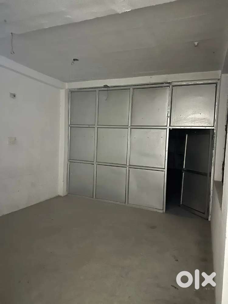 Floor for commercial purpose rent