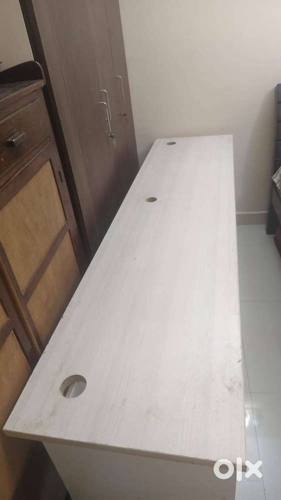 Office based computer table