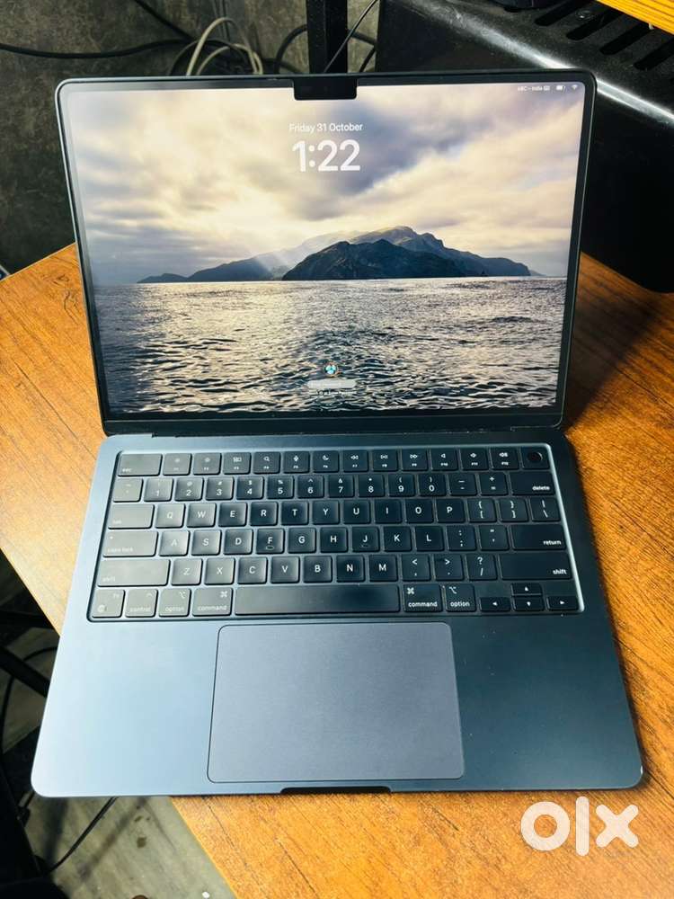 Apple MacBook Air M2 – 13 inch 16GB -512GB