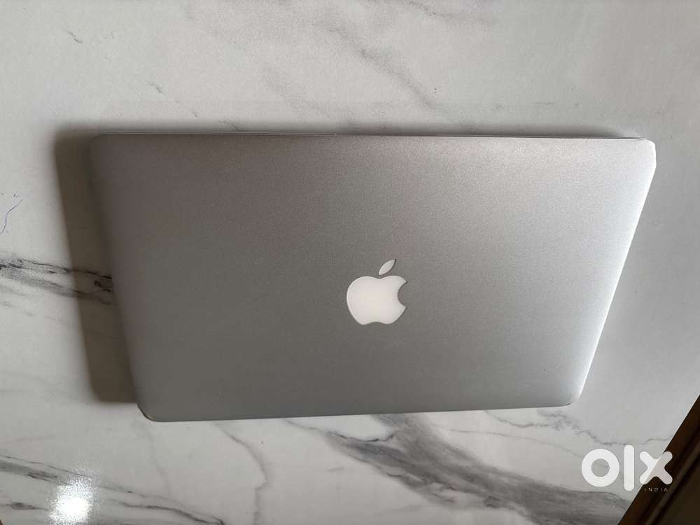 Apple Macbook Air 11inch 2015
