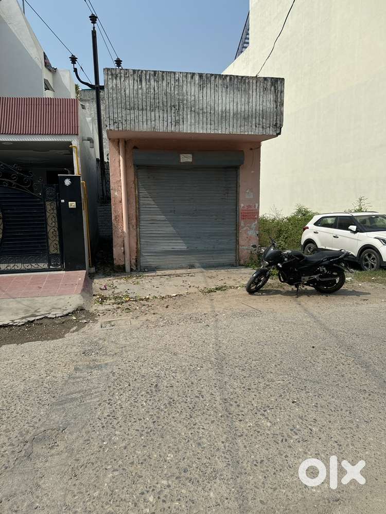 Shop in Pant nagar near awaas vikas and hasanpur