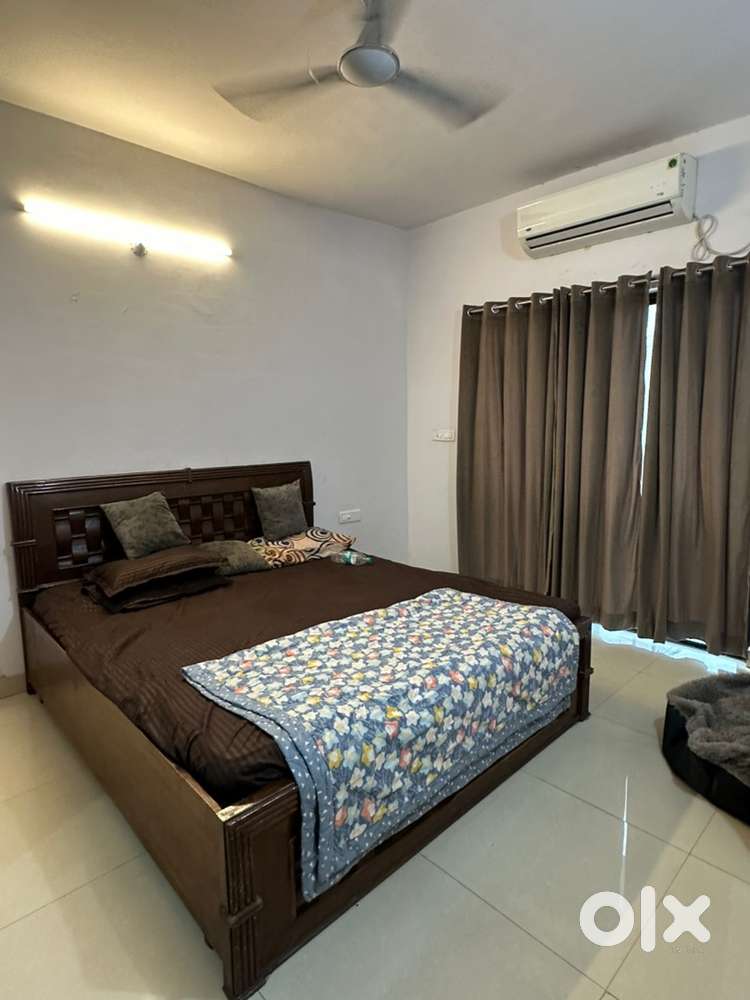 Semi furnished  flat for rent