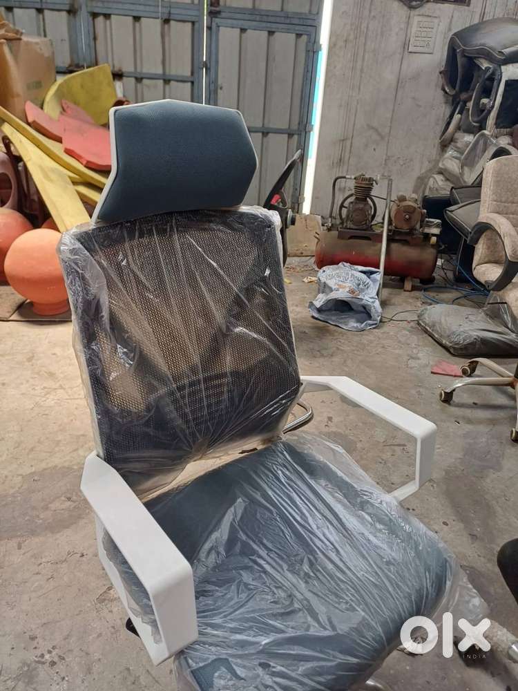 Mesh Office chair, revolving chair, new high back chair for sale