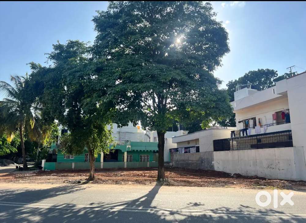 80 FT ROAD SOUTH EAST CORNER COMMERCIAL SITE SALE KUVEMPUNAGARA