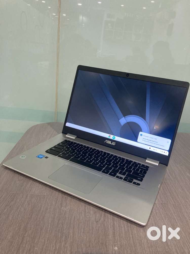 Asus Chrome book C523NA / intel R / celeron A / 4gb / 64gb / with bill