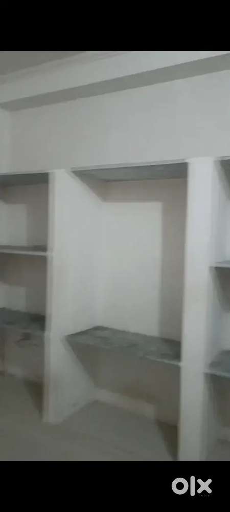 2 bhk house available for students
