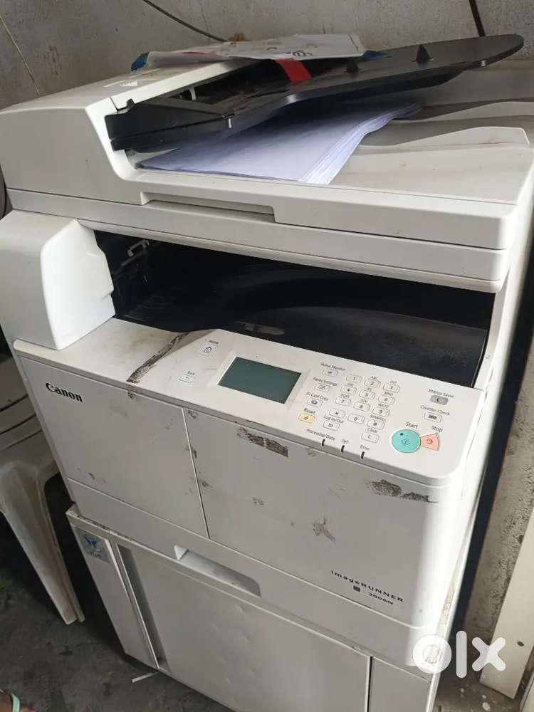 Computor, xerox machines, spiral binding,lamination machine, etc...