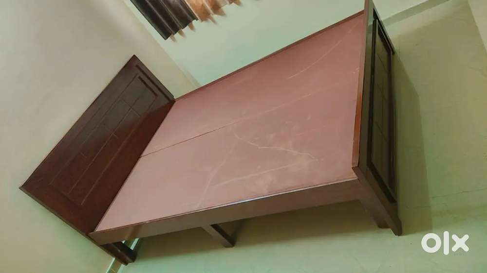 Brand new queen size bed without storage with 3 year warranty