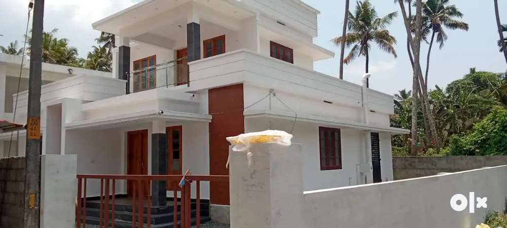 House for sale in Kuttanellur,mariyapuram,ancherychira