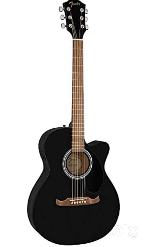 Branded guitar for sale at very low price new without use