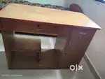 Computer table