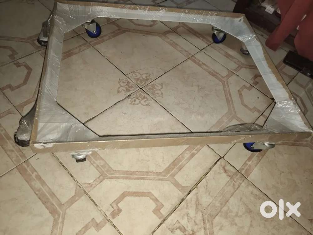 Washing machine stand with washing machine cover