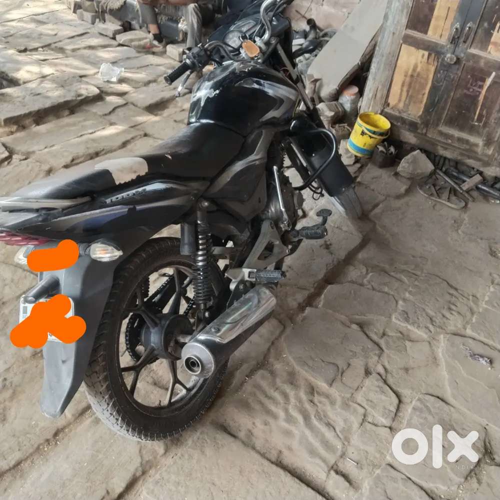 बाइक बिकाऊ हे