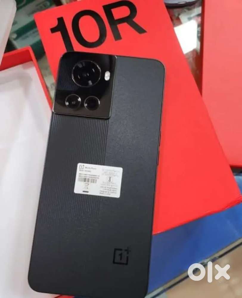 OnePlus 10 R mobile phone bechna he  12/256gb