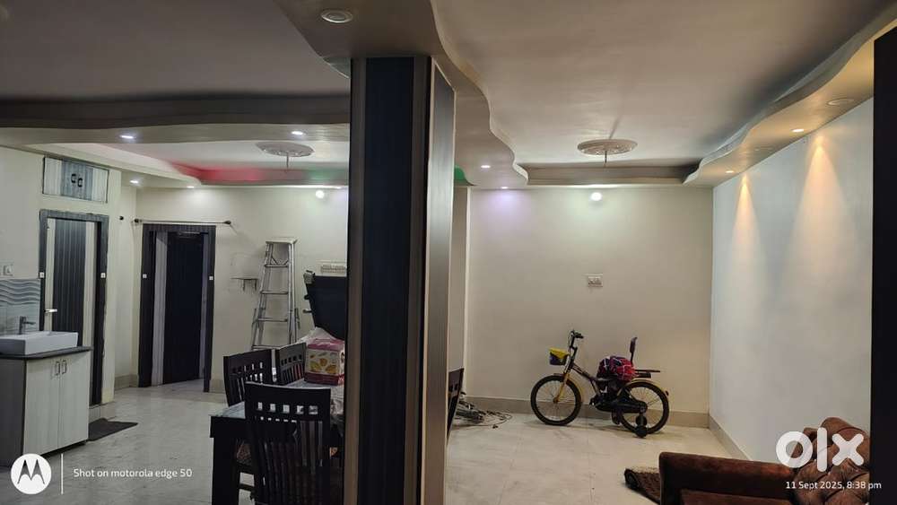 Walking distance to khardah railway station