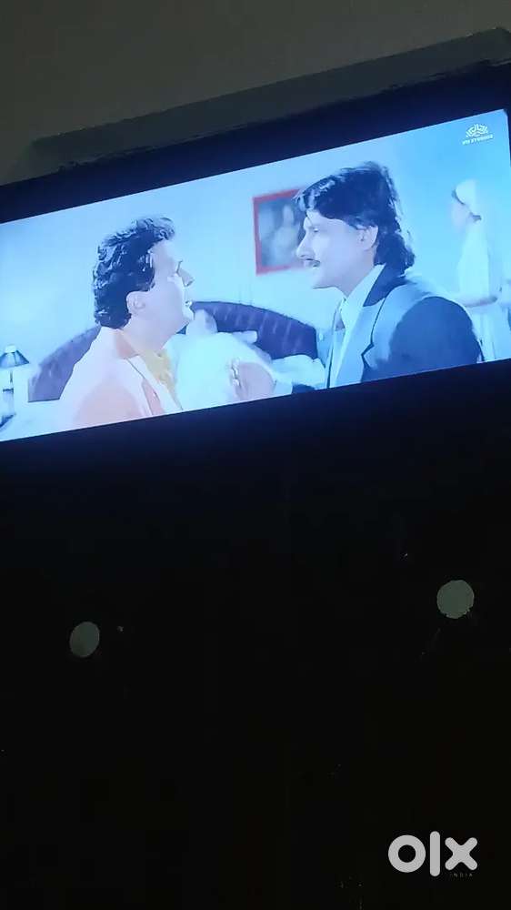 Jise leni ho vo hi coll kare