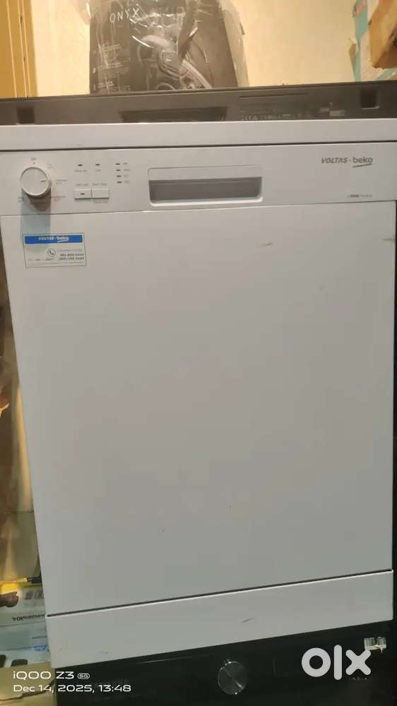 Voltas Beko 14 Place Settings (DF14W, White, Inbuilt Heater)