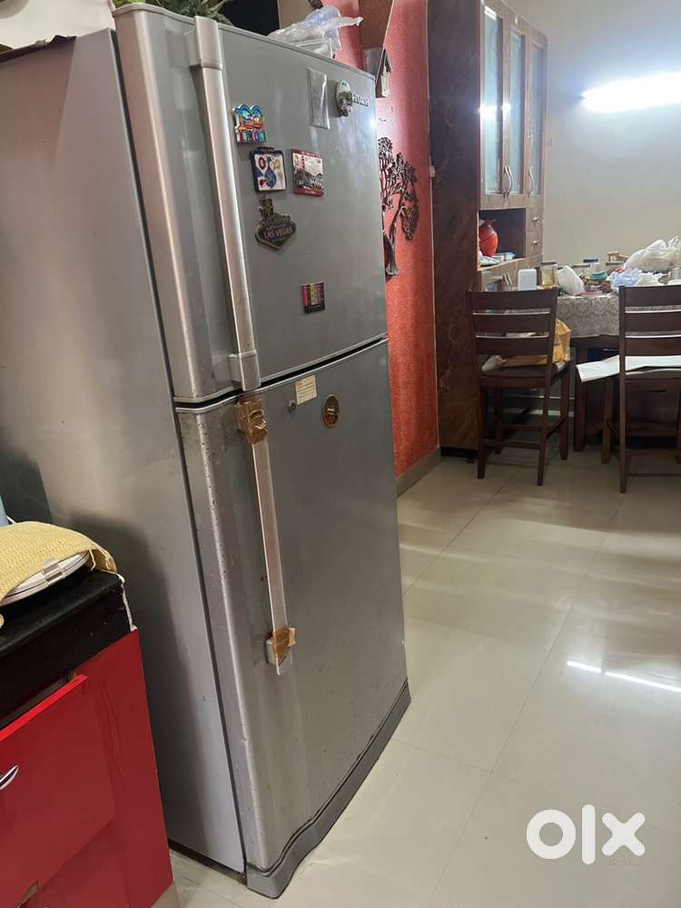 Hitachi fridge for sale