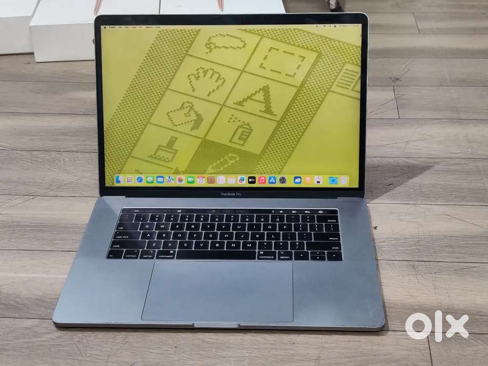 Apple Macbook pro 2018 Intel core i9 32GB RAM 256GB SSD GADGETZONE