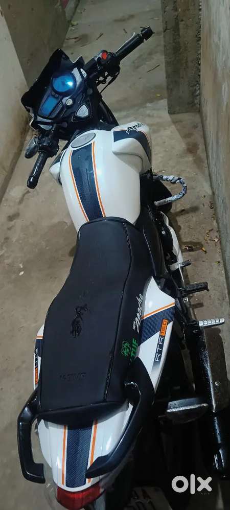 Purani le kar new banwai he