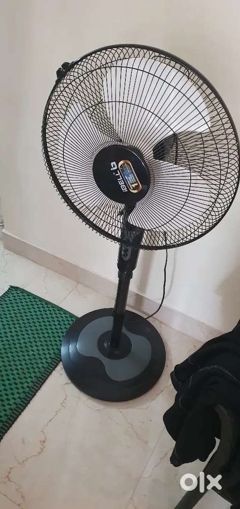 Fan pedestal
