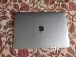 Mac Book m1 air (1 year used)