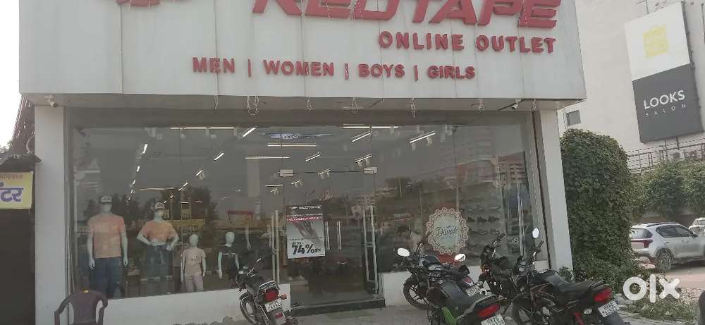 Readtap showroom Bhiwadi  ke liye boys and girls ki jarurat hai