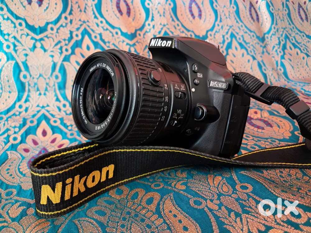 NIKON D5300 CAMERA AND LENSE.