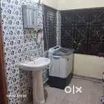 Girls hostel 3 sited bed avilable near Nico park square