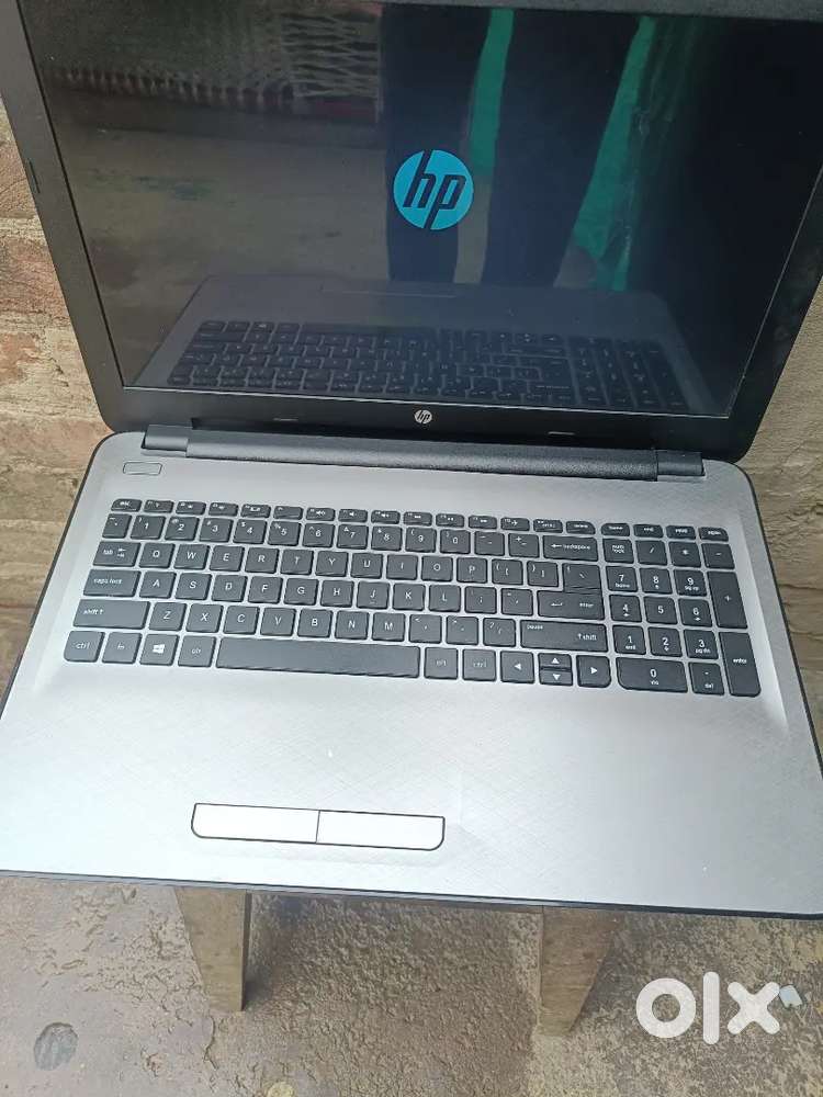 Hp 15.6 led i3 6gen 8gb Ram ssd